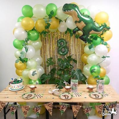 005balk arche ballons latex theme jungle dinosaure