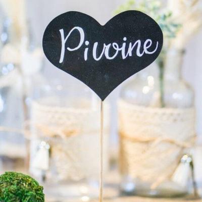 10766 decoration marque table mariage coeur ardoise et bois