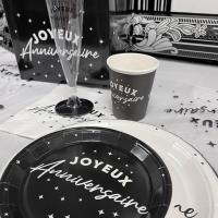 Aa1824 assiette noire en carton joyeux anniversaire