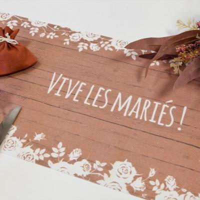 Ch594 chemin de table mariage vive les maries nature champetre bois de rose