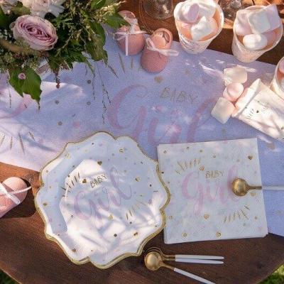 Decoration baby shower avec assiette rose et or