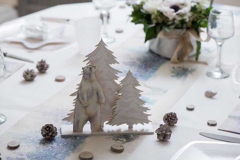 centre de table avec ours polaires  Noël bleu, Décoration ours polaire,  Centre de table noel