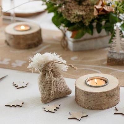 Decoration en bois naturel blanc sapin et etoile