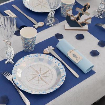 Decoration fete set de table bleu royal tissu airlaid