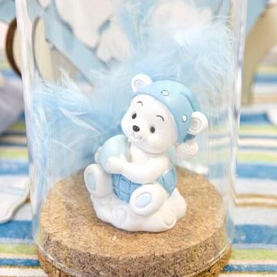 Decoration figurine sujet garcon bleu ourson