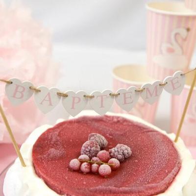 Decoration gateau rose bapteme en bois