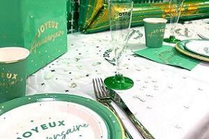 Decoration joyeux anniversaire vert mint