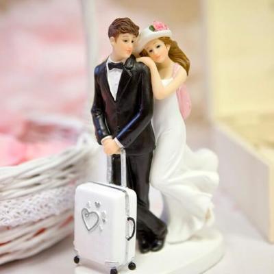 Figurine gateau de mariage couple de maries voyage de noce